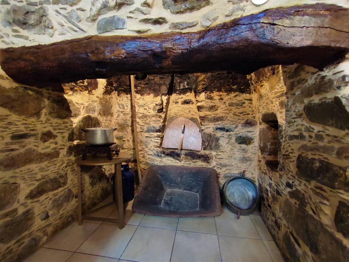 Grandma Agatha & Virginia'S Stonehouse Apartment Kefalion Luaran gambar