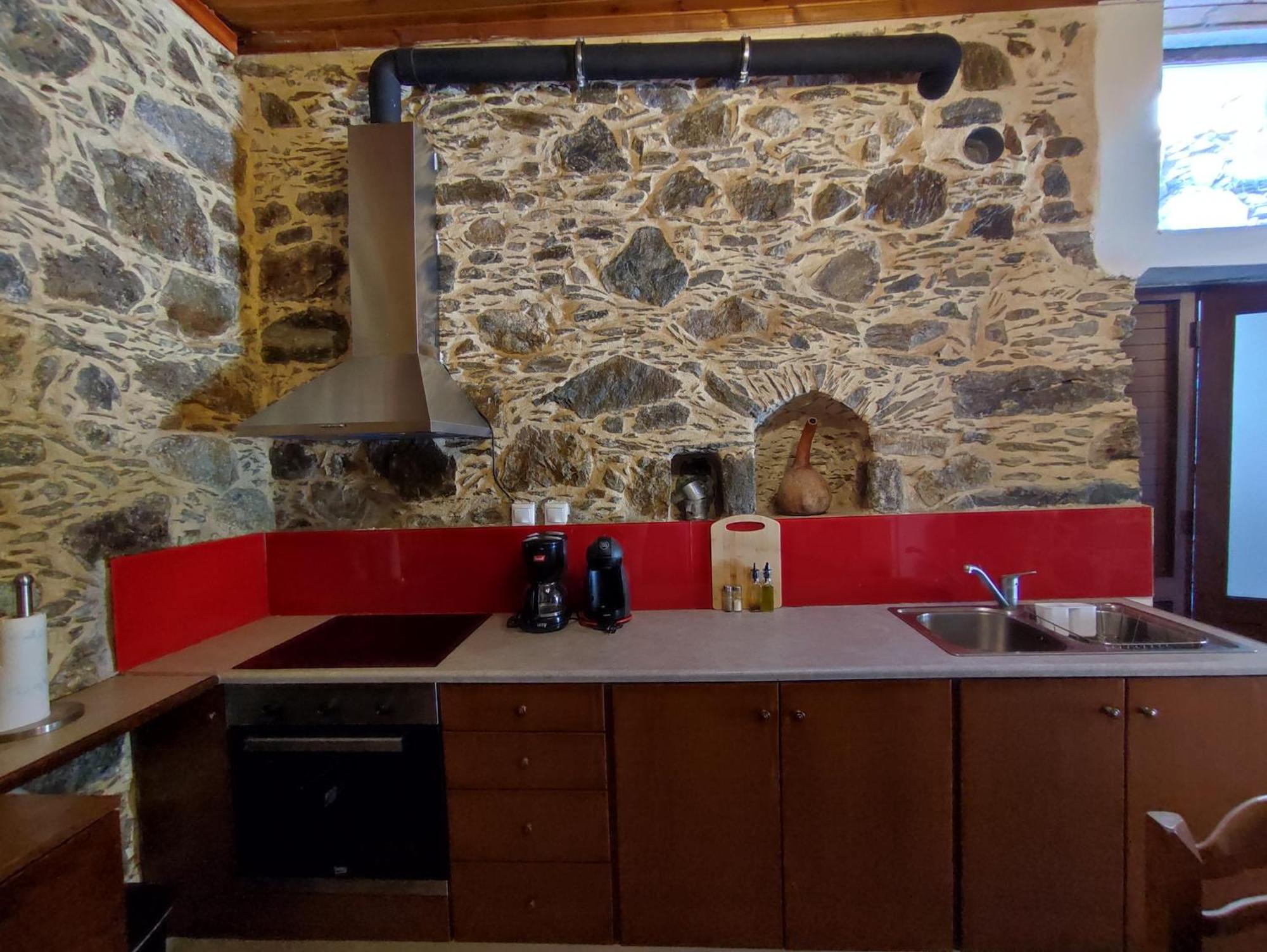 Grandma Agatha & Virginia'S Stonehouse Apartment Kefalion Bilik gambar